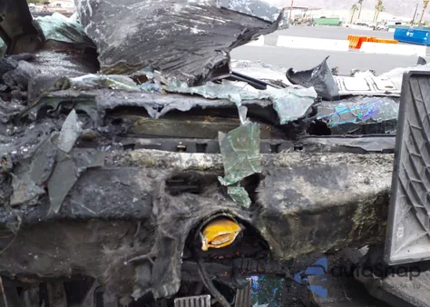 2024 Tesla Cybertruck All-Wheel Drive из США, поврежденный, VIN 7G2CEHED8RA011149